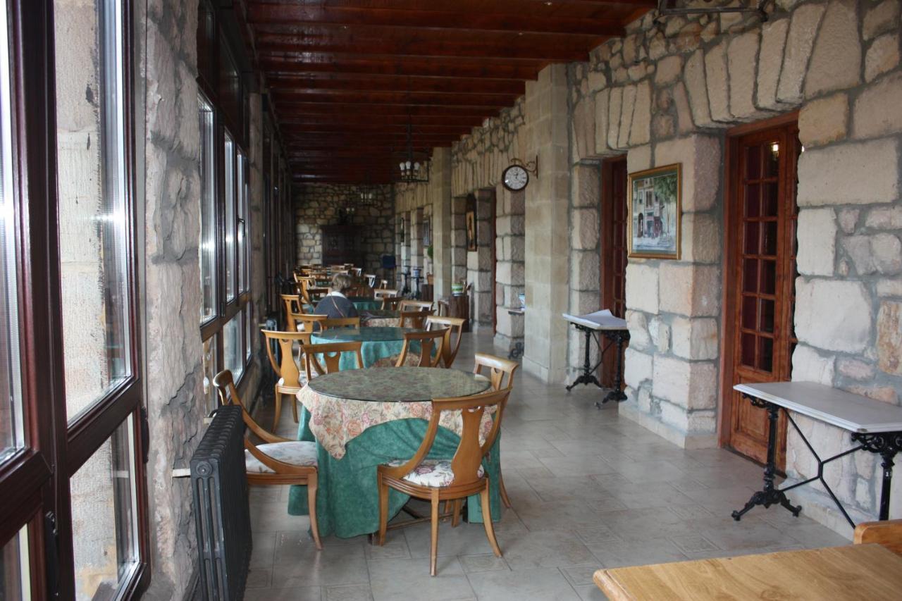 Balneario De Corconte Hotel Cabanas de Virtus Exterior photo